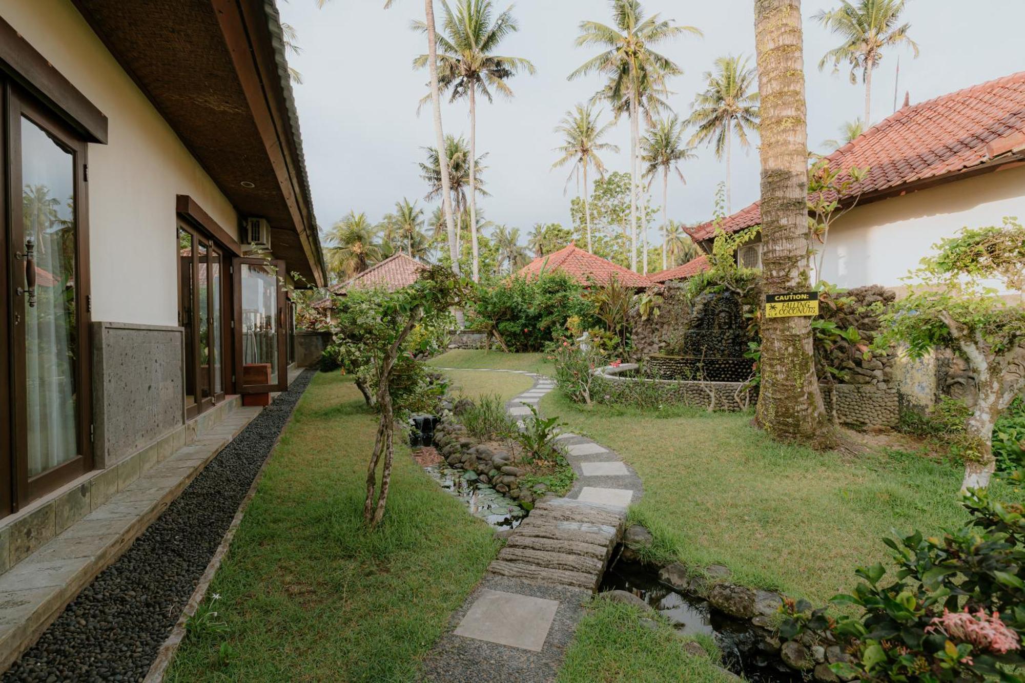 Bali Hai Island Resort Pekutatan  Exterior photo